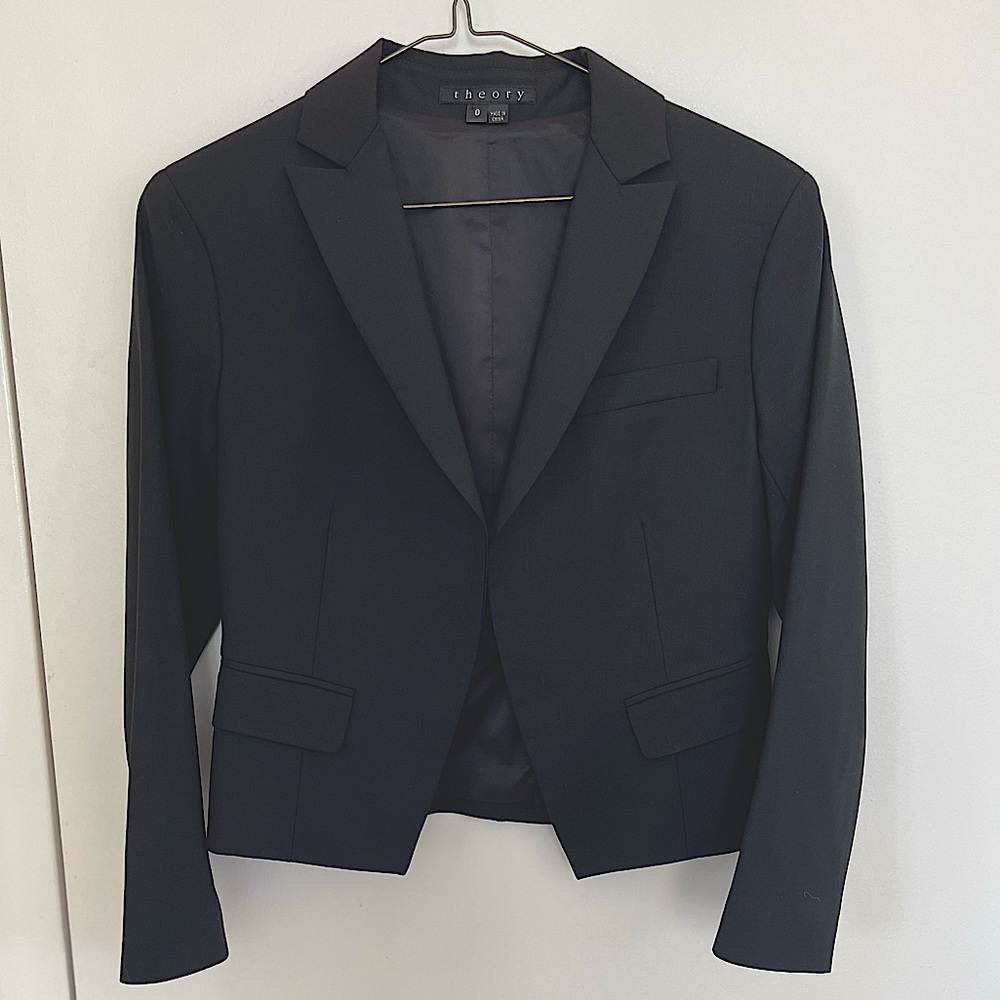 Theory | Short Black Open Lapel Jacket | Size 0 | Worn 1x
